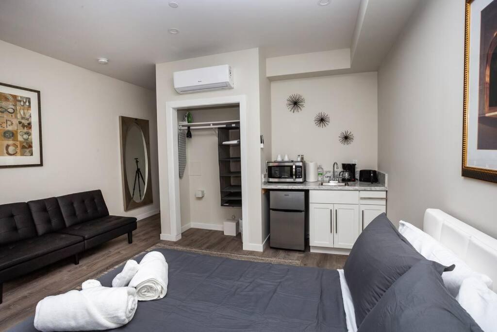 Studio With Large Balcony- San Diego Gateway Buitenkant foto